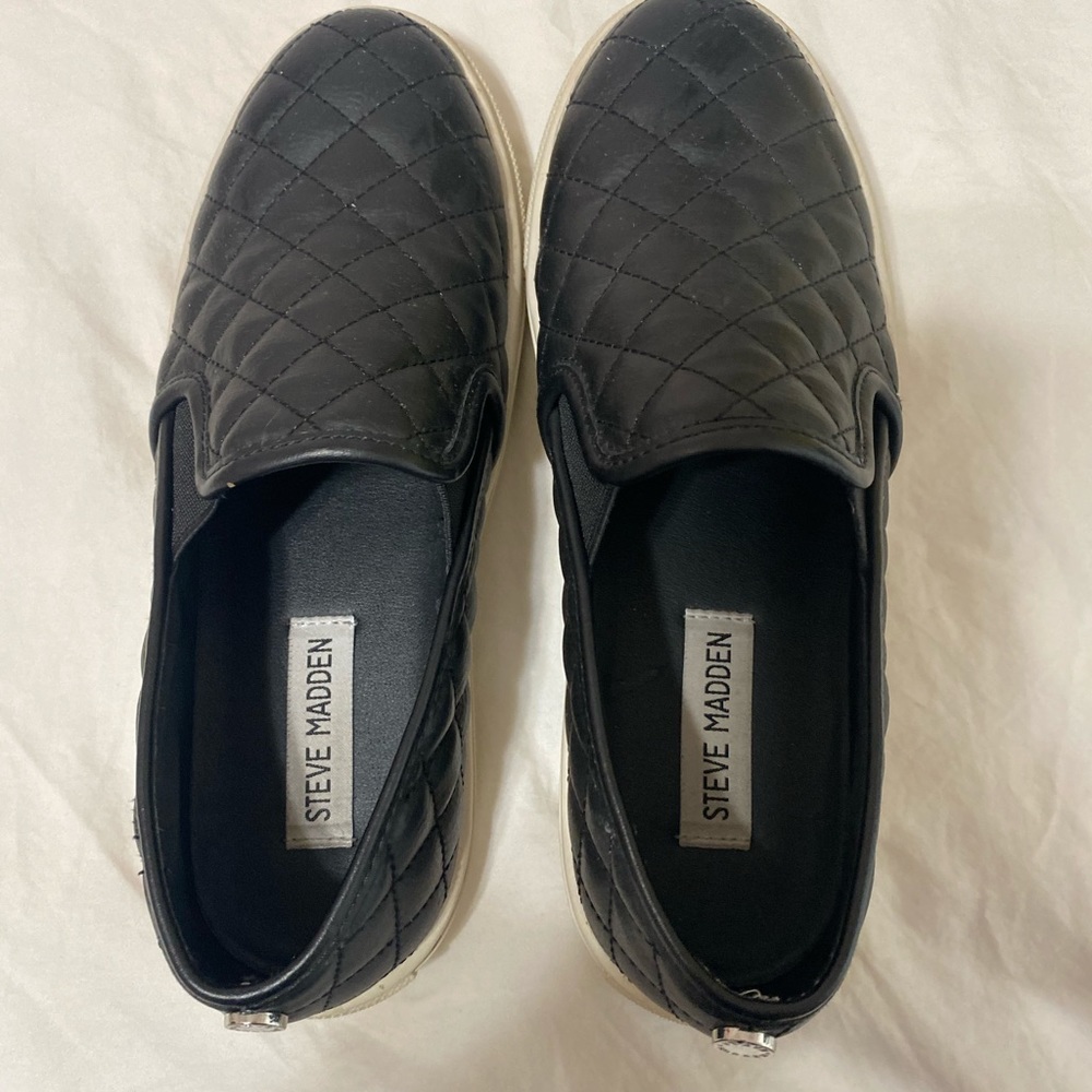 Girls leather sneakers- Steve Madden size 6.5